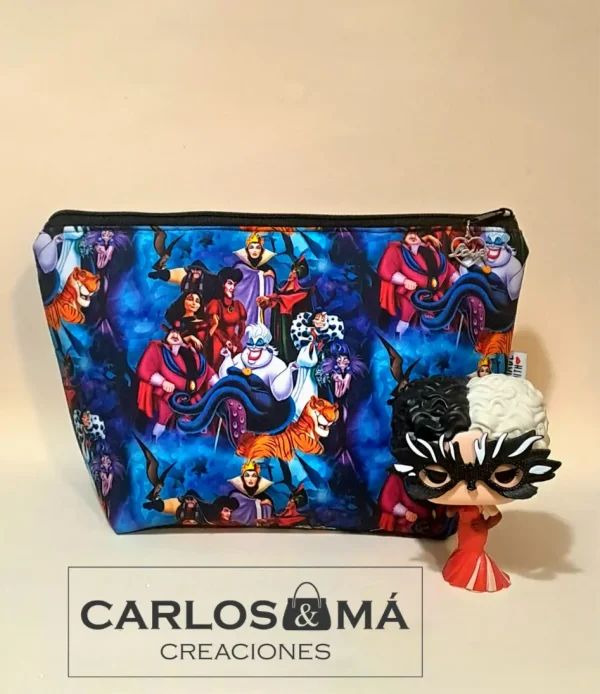 NECESER VILLANOS DISNEY